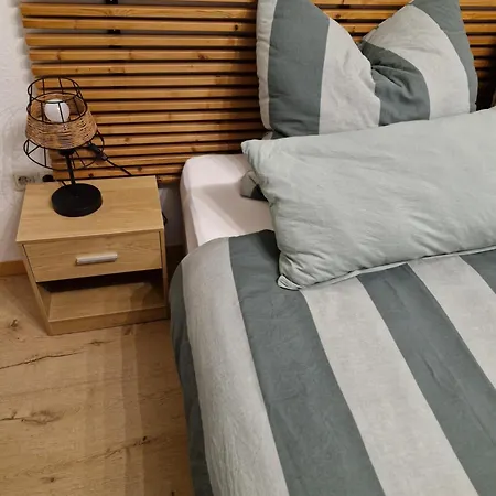 Edgar Und 300 Qm Garten Trier Mosel Eifel Appartement