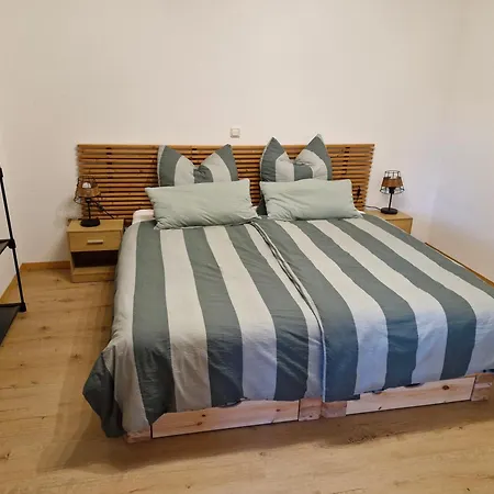 Appartement Edgar Und 300 Qm Garten Trier Mosel Eifel