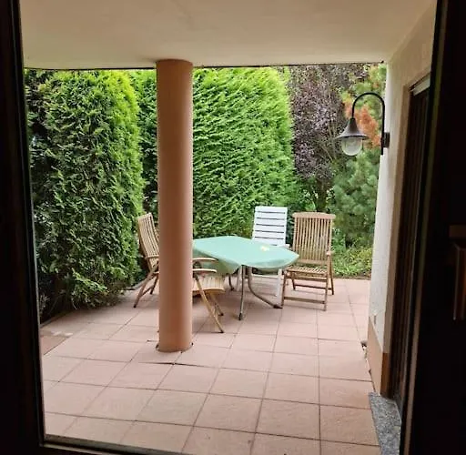 Edgar Und 300 Qm Garten Trier Mosel Eifel Mertesdorf